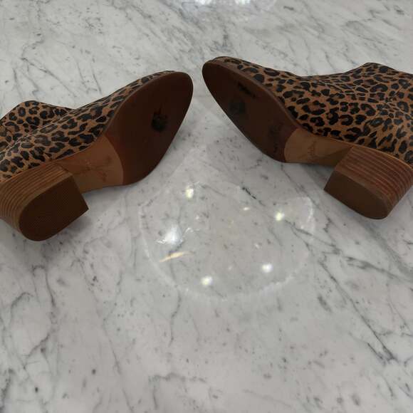❤️SOLD❤️ Seychelles Floodplain Leopard Print Ankle Booties - Picture 8 of 8